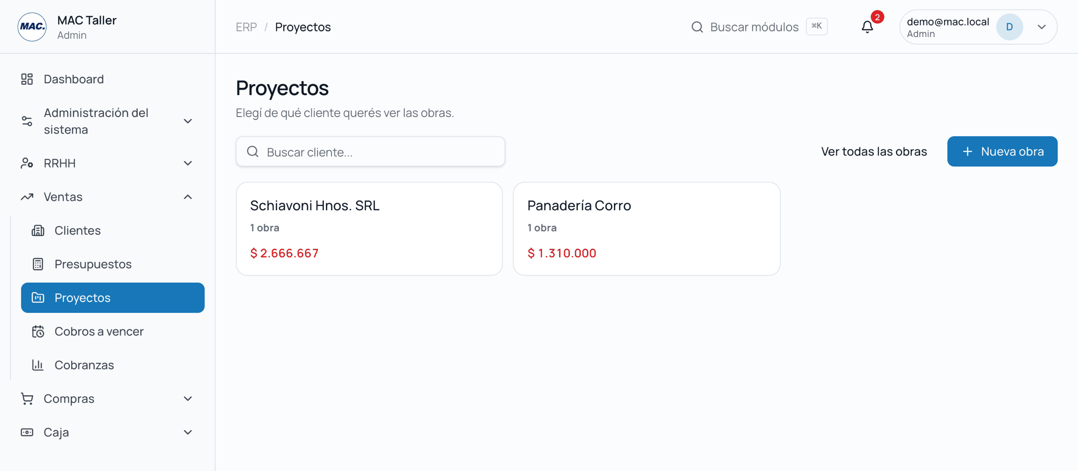 Proyectos: una tarjeta por cliente, ordenadas por saldo